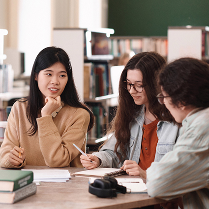 
Empower English
language learners at the
UBC Learning Exchange